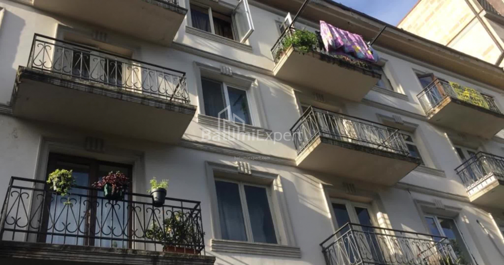 آپارتمان 70 متر مربع - کنستانتین گامساخوردیا, Batumi, گرجستان