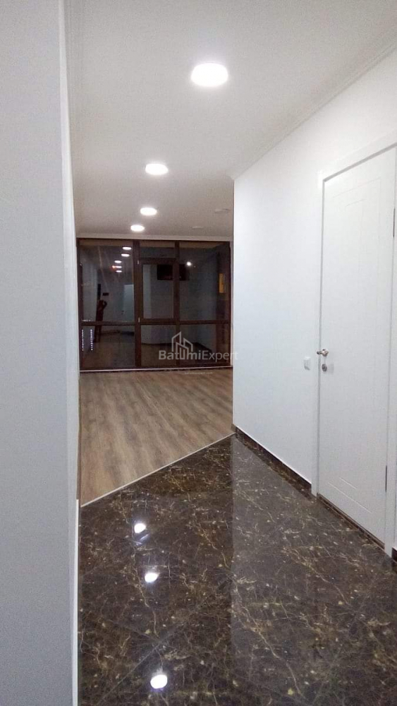 آپارتمان 75 متر مربع - 26 اردیبهشت, Batumi, گرجستان