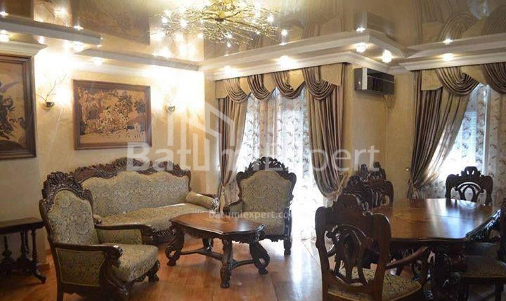 آپارتمان 186 متر مربع - یوسف کوبالادزه, Batumi, گرجستان