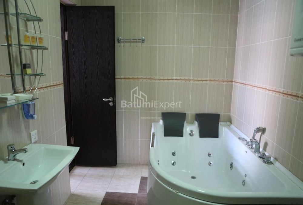 آپارتمان 55 متر مربع - ژنرال اصلان آباشیدزه, Batumi, گرجستان