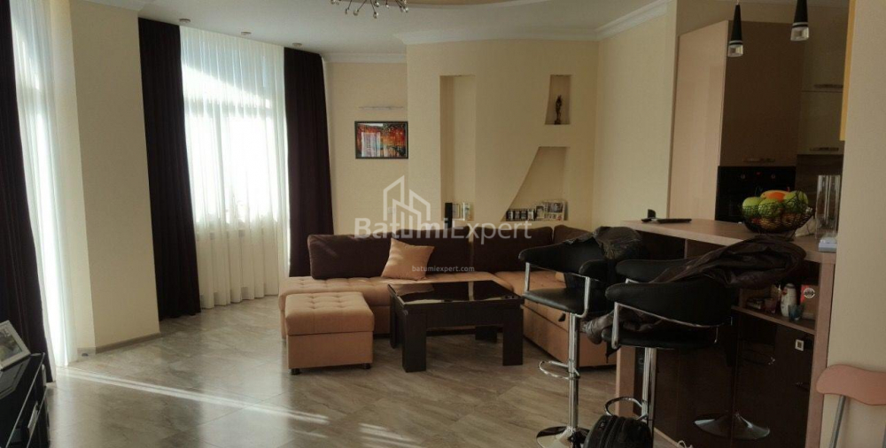 آپارتمان 133 متر مربع - استفان زوبالاشویلی, Batumi, گرجستان