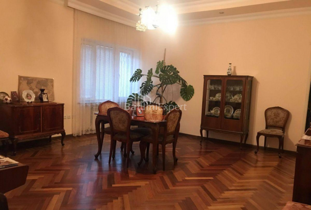 آپارتمان 120 متر مربع - زورابا گورگیلادزه, Batumi, گرجستان