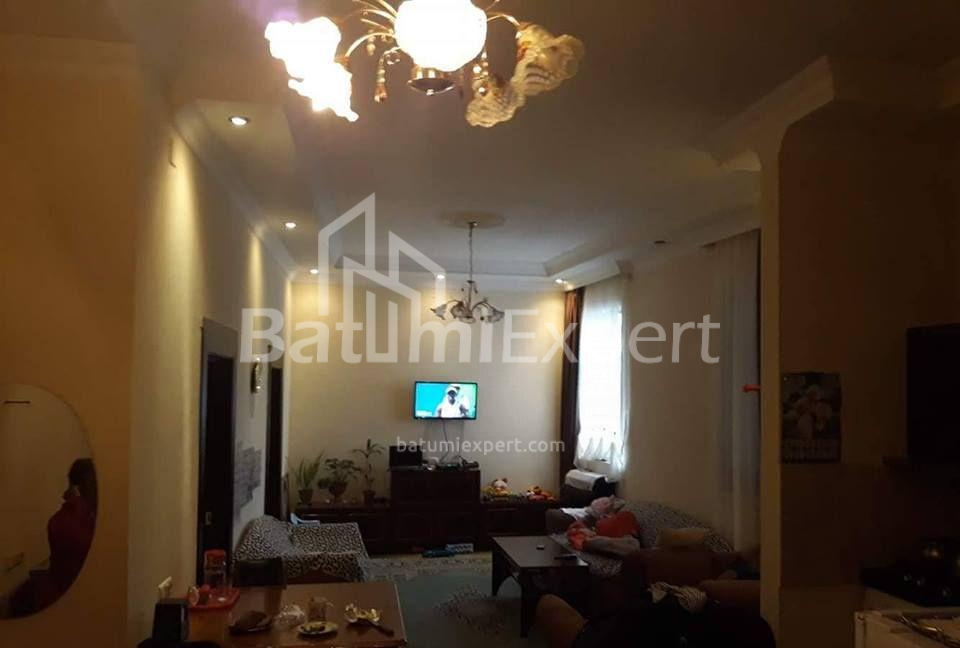 آپارتمان 70 متر مربع - یوریوسکایا, Batumi, گرجستان
