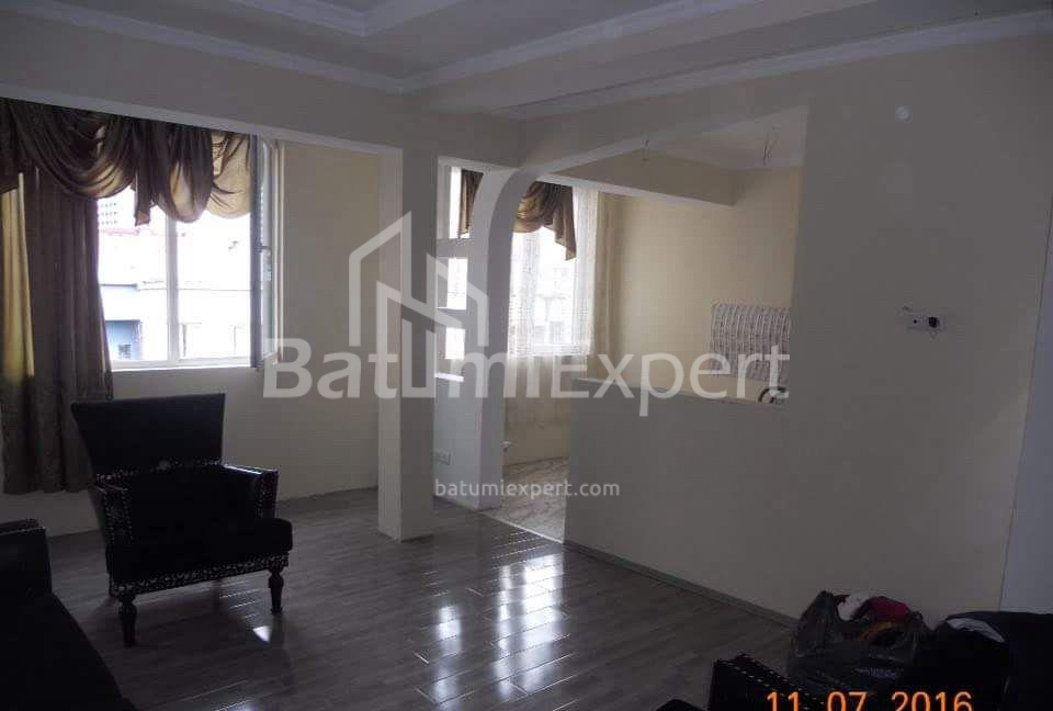 آپارتمان 60 متر مربع - ژنرال اصلان آباشیدزه, Batumi, گرجستان