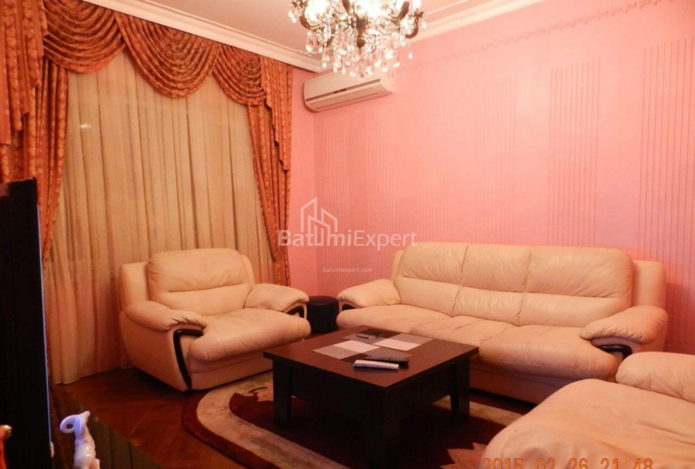 آپارتمان 70 متر مربع - یوریوسکایا, Batumi, گرجستان