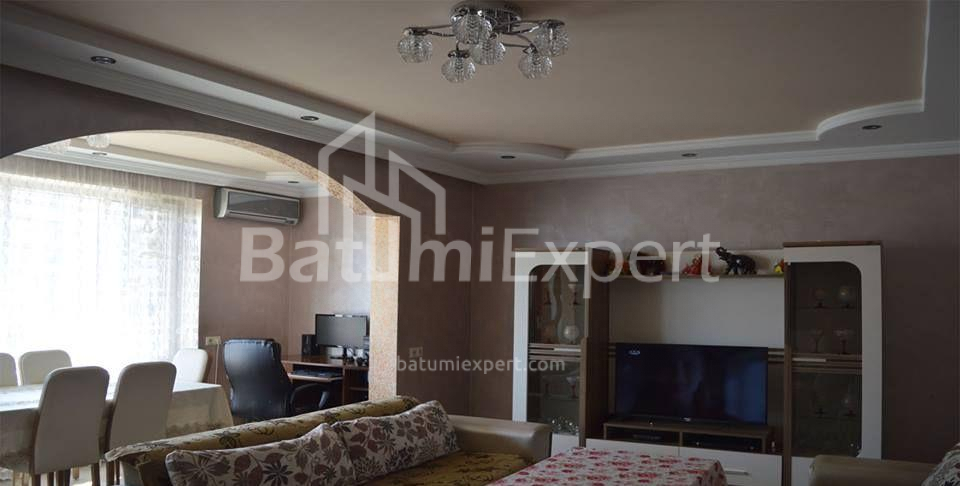 آپارتمان 100 متر مربع - میخائیل لرمانتوف, Batumi, گرجستان