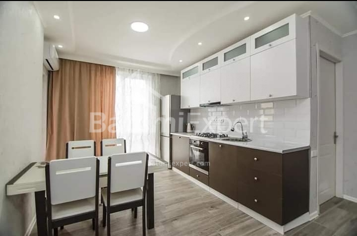 آپارتمان 71 متر مربع - دیوید آگماشنبلی, Batumi, گرجستان