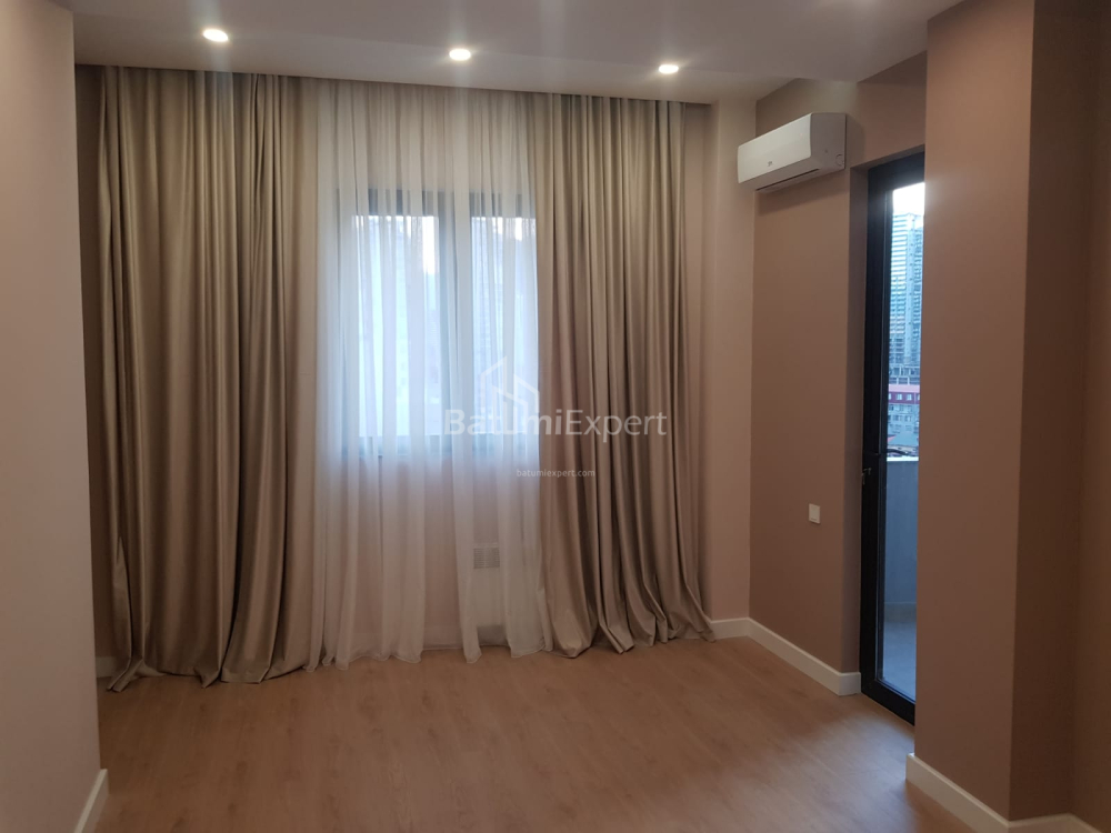 آپارتمان 100 متر مربع - زورابا گورگیلادزه, Batumi, گرجستان