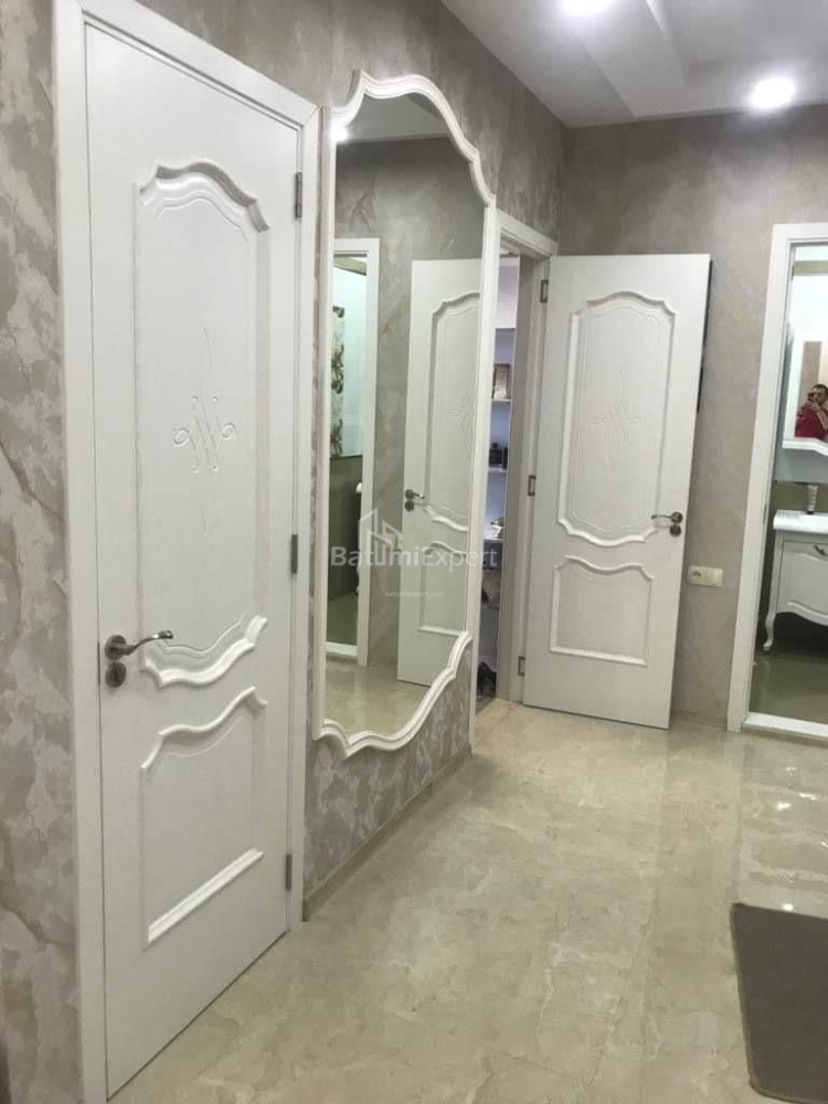 آپارتمان 70 متر مربع - ایلیا چاوچاوادزه, Batumi, گرجستان