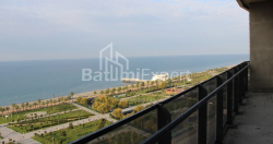 آپارتمان 75.86 متر مربع - لخ و ماریا کاچینسکی, Batumi, گرجستان