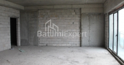 آپارتمان 75.86 متر مربع - لخ و ماریا کاچینسکی, Batumi, گرجستان