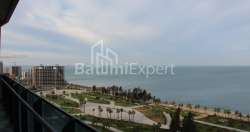 آپارتمان 75.86 متر مربع - لخ و ماریا کاچینسکی, Batumi, گرجستان