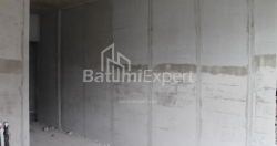 شی در حال ساخت 35.1 متر مربع - لخ و ماریا کاچینسکی, Batumi, گرجستان