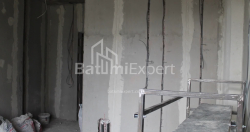 شی در حال ساخت 28.1 متر مربع - لخ و ماریا کاچینسکی, Batumi, گرجستان