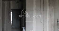 شی در حال ساخت 28.1 متر مربع - لخ و ماریا کاچینسکی, Batumi, گرجستان