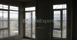 شی در حال ساخت 55.8 متر مربع - لخ و ماریا کاچینسکی, Batumi, گرجستان