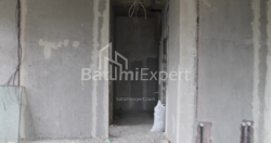 شی در حال ساخت 55.8 متر مربع - لخ و ماریا کاچینسکی, Batumi, گرجستان