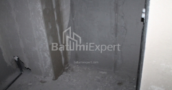 شی در حال ساخت 74.8 متر مربع - لخ و ماریا کاچینسکی, Batumi, گرجستان