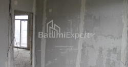 شی در حال ساخت 74.8 متر مربع - لخ و ماریا کاچینسکی, Batumi, گرجستان