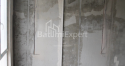 شی در حال ساخت 34.8 متر مربع - لخ و ماریا کاچینسکی, Batumi, گرجستان