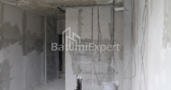 شی در حال ساخت 35 متر مربع - لخ و ماریا کاچینسکی, Batumi, گرجستان