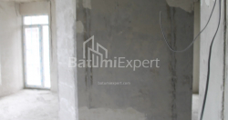 شی در حال ساخت 74.8 متر مربع - لخ و ماریا کاچینسکی, Batumi, گرجستان