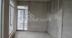 شی در حال ساخت 74.8 متر مربع - لخ و ماریا کاچینسکی, Batumi, گرجستان