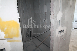 شی در حال ساخت 34.8 متر مربع - لخ و ماریا کاچینسکی, Batumi, گرجستان