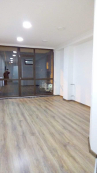 آپارتمان 75 متر مربع - 26 اردیبهشت, Batumi, گرجستان