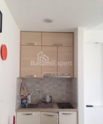 آپارتمان 1-комн 33 m² - کلانتر خیمشیاشویلی, Batumi