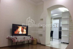 آپارتمان 130 متر مربع - کلانتر خیمشیاشویلی, Batumi, گرجستان