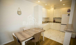 آپارتمان 3-комн 70 m² - نیکو پیروسمانی, Batumi
