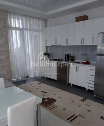 آپارتمان 2-комн 50 m² - نیکو پیروسمانی, Batumi