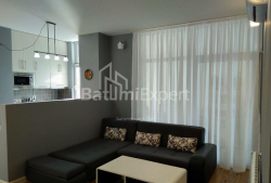 آپارتمان 3-комн 80 m² - الکساندرا پوشکین, Batumi