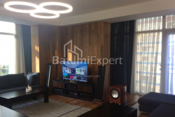 آپارتمان 3-комн 143 m² - کلانتر خیمشیاشویلی, Batumi