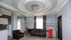آپارتمان 3-комн 53 m² - پترا باگریونی, Batumi