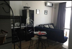 آپارتمان 3-комн 48 m² - یوسف کوبالادزه, Batumi