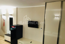 آپارتمان 1-комн 33 m² - کلانتر خیمشیاشویلی, Batumi