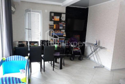 آپارتمان 6-комн 110 m² - ایوان جاواخیشویلی, Batumi