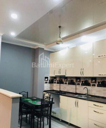 آپارتمان 2-комн 60 m² - نیکو پیروسمانی, Batumi