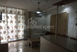 آپارتمان 3-комн 60 m² - کلانتر خیمشیاشویلی, Batumi