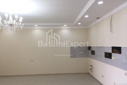 آپارتمان 4-комн 73 m² - ایلیا چاوچاوادزه, Batumi