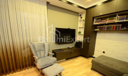 آپارتمان 3-комн 100 m² - زورابا گورگیلادزه, Batumi