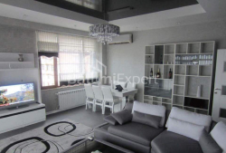آپارتمان 4-комн 148 m² - کلانتر خیمشیاشویلی, Batumi