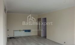 آپارتمان 110 متر مربع - 26 اردیبهشت, Batumi, گرجستان