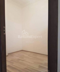 آپارتمان 3-комн 48 m² - پترا باگریونی, Batumi