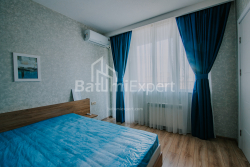 آپارتمان 2-комн 67 m² - کلانتر خیمشیاشویلی, Batumi