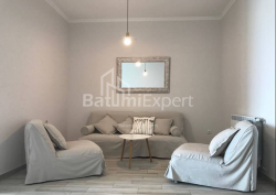 آپارتمان 2-комн 67 m² - کلانتر خیمشیاشویلی, Batumi