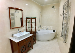 آپارتمان 160 متر مربع - زورابا گورگیلادزه, Batumi, گرجستان