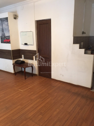 دفتر 30 متر مربع - واژه پشاولا, Batumi, گرجستان